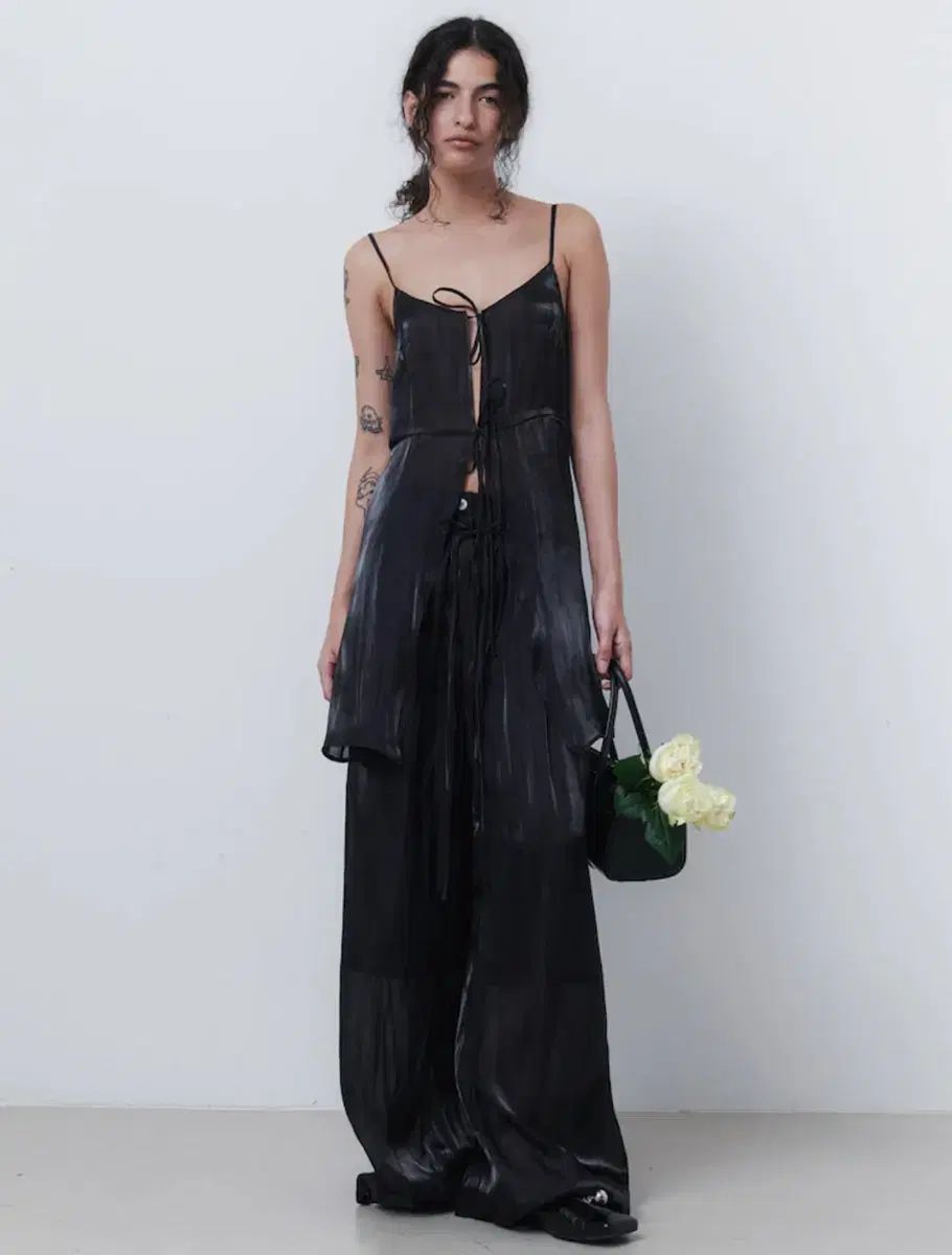 EPINGLER グロー スリップ ミニドレス