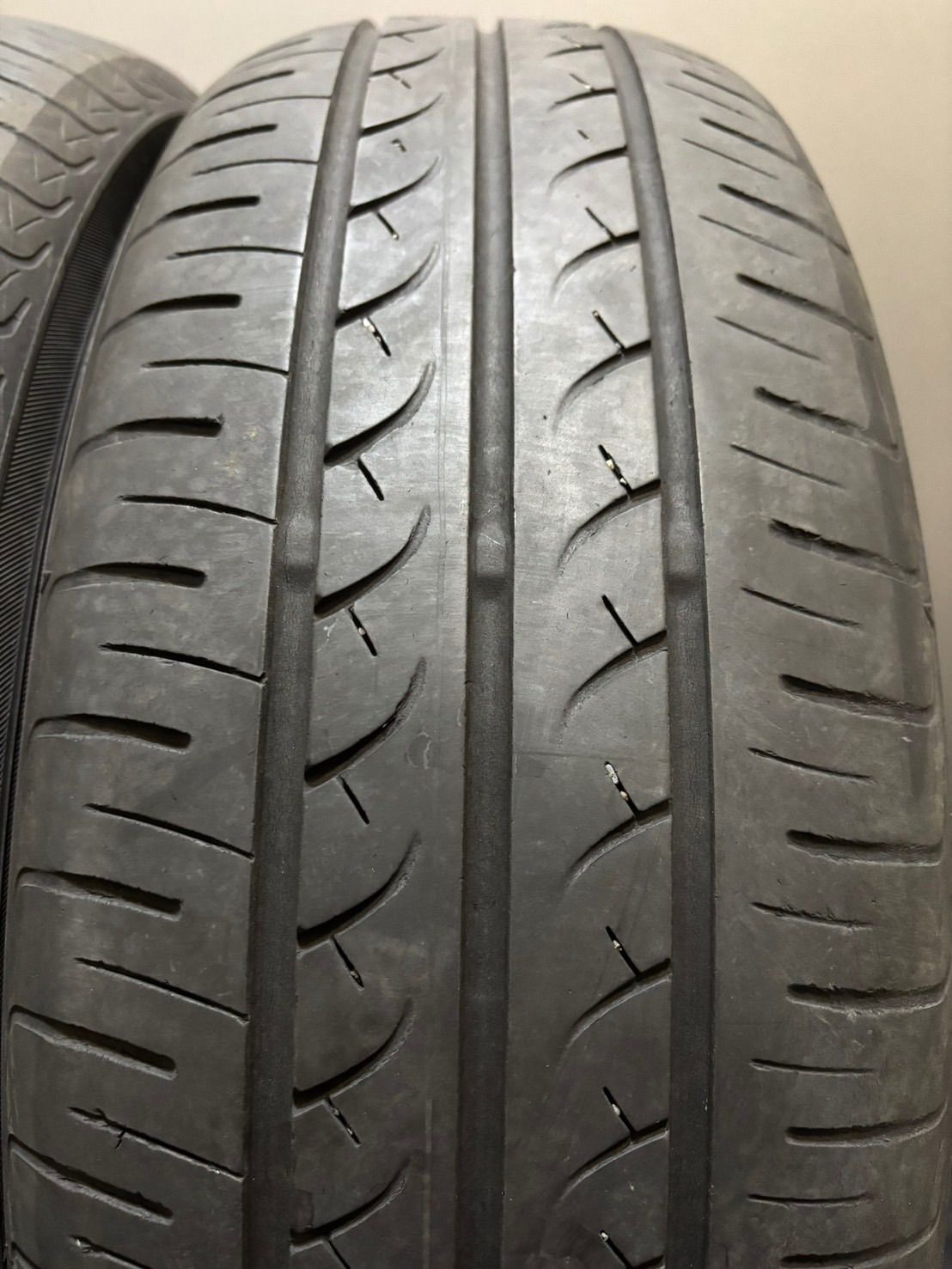 185 65 R 15 BluEarth 20年製 夏タイヤ サマータイヤ 4本 ヨコハマ ブルーアース アクア フリード シエンタ 3 L 233