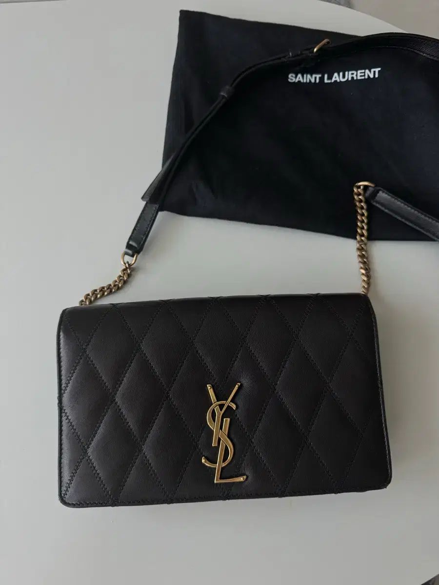 YVES SAINT LAURENT イヴ サンローラン カーフスキン ベキ woc ゴールド チェーンバッグ