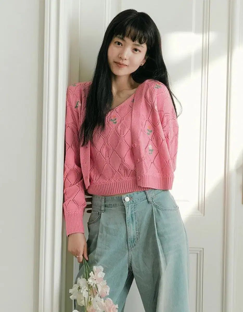 サースデーアイランド ノースリーブ カーディガン セットアップ キム リー着用