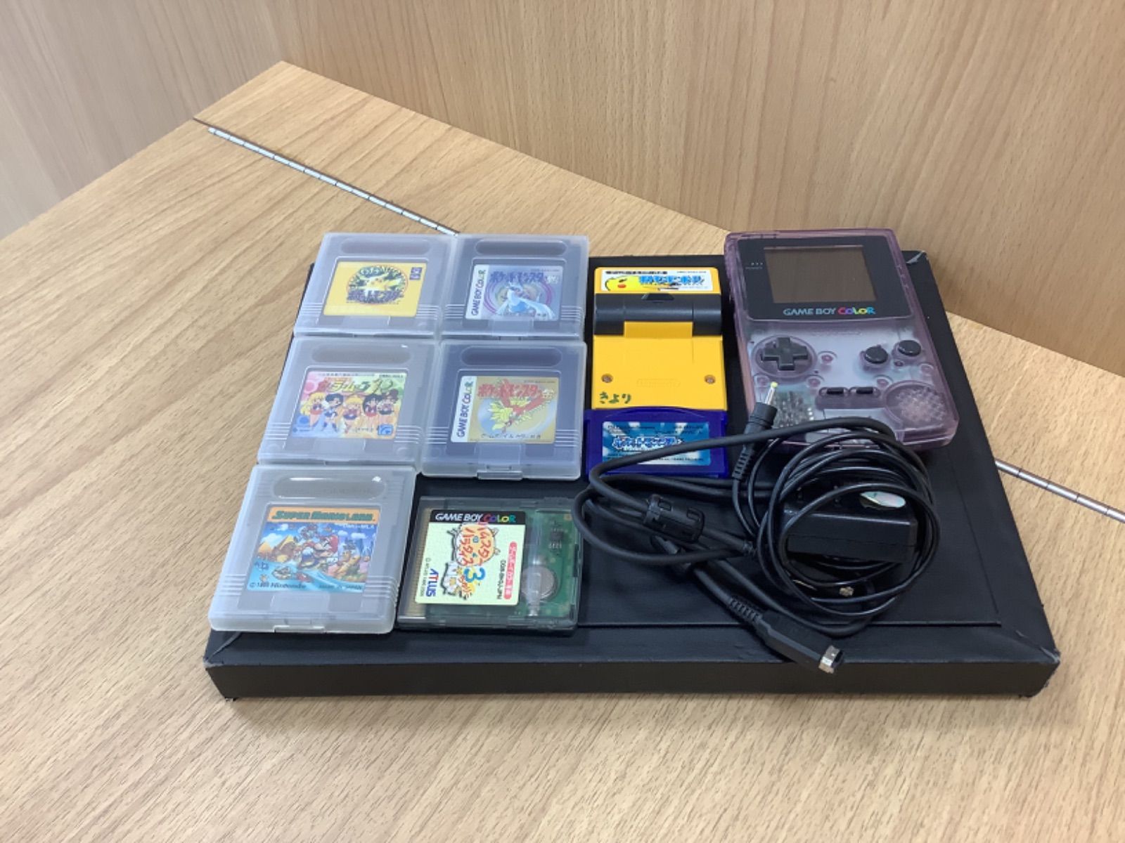 D1870 ゲームボーイカラー本体 カセット8点 コードおまとめ - メルカリ