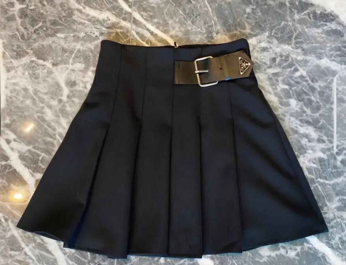 デートコーデ ソークッキー ブレスショップラビス スカート