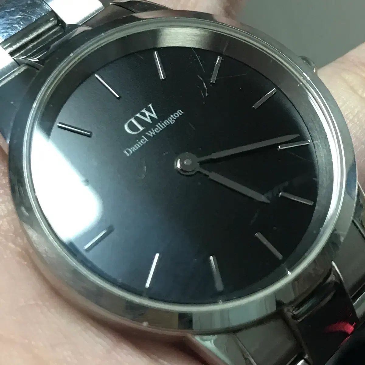 Daniel Wellington アイコニック メタル リング 36 mm