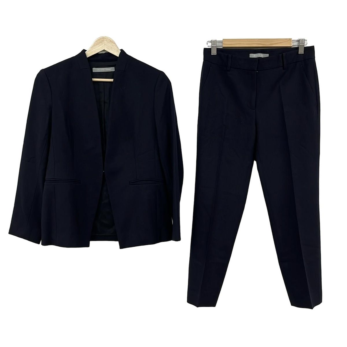 Theory luxe セオリーリュクス ダークネイビー パンツスーツ　38 theory luxe(セオリーリュクス) レディースパンツスーツ レディース美