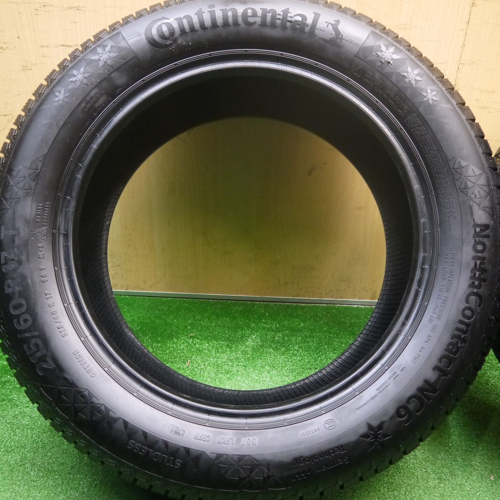  バリ溝 21年 8 5分 スタッドレス 215 60 R 17 コンチネンタル ノースコンタクト NC 6 タイヤ 17インチ ハイエース C HR オデッセイ 等 スタ 17インチ スタッドレス
