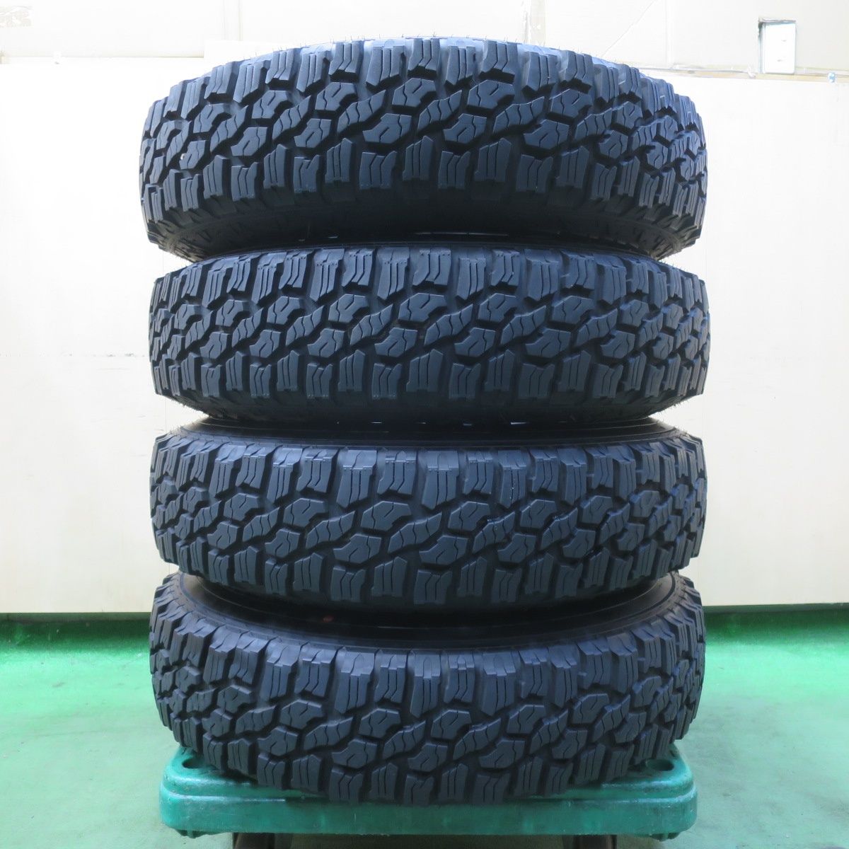 バリ溝スタッドレス スズキ ジムニー純正 185/85R16 4本ホイールセット バリ溝！23年！キレイ！9.5分☆スズキ JB64 ジムニー 純正 185/85R16