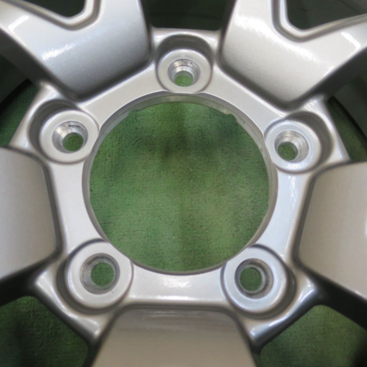  バリ溝 23年 キレイ 9 5分 スズキ JB 64 ジムニー 185 85 R 16 105 103 L スタッドレス ダンロップ グラントレック XS 1 ホワイトレター 16インチ PCD 139 7 5 H 5122907イス 16インチ タイヤ ホイールセット