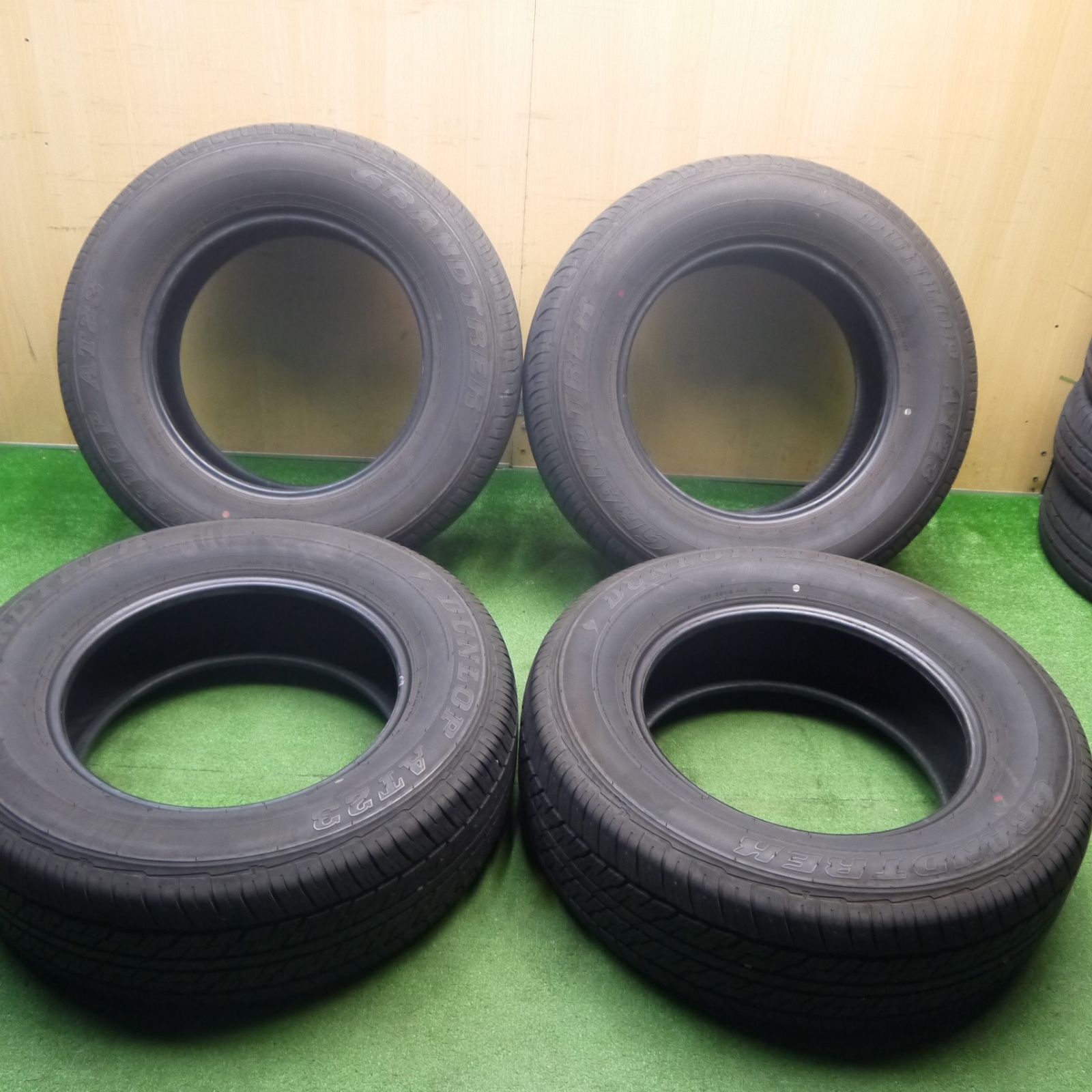 バリ溝 25年 9分 265|65 R 18 ダンロップ AT 23 グラントレック タイヤ 18インチ ランクル プラド レクサス GX 等 ノタ