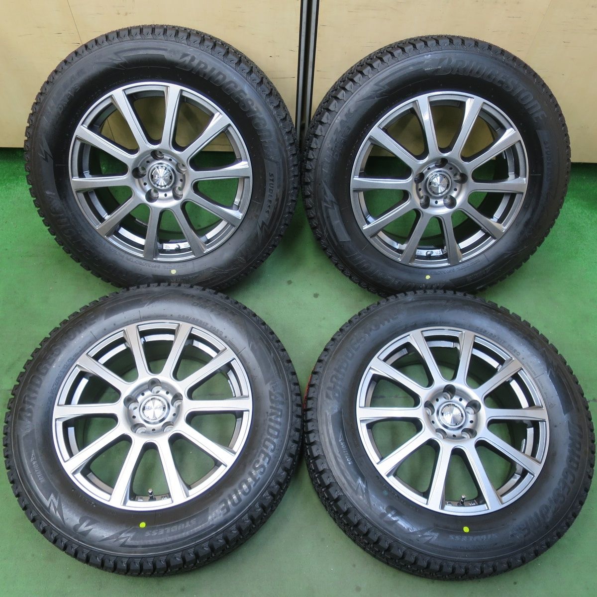 azeman　225/65R17 DM-V3 中古2本 Ｂセット azeman 225/65R17 DM-V3 中古2本 Bセット azeman様専用 225/65R17 DM