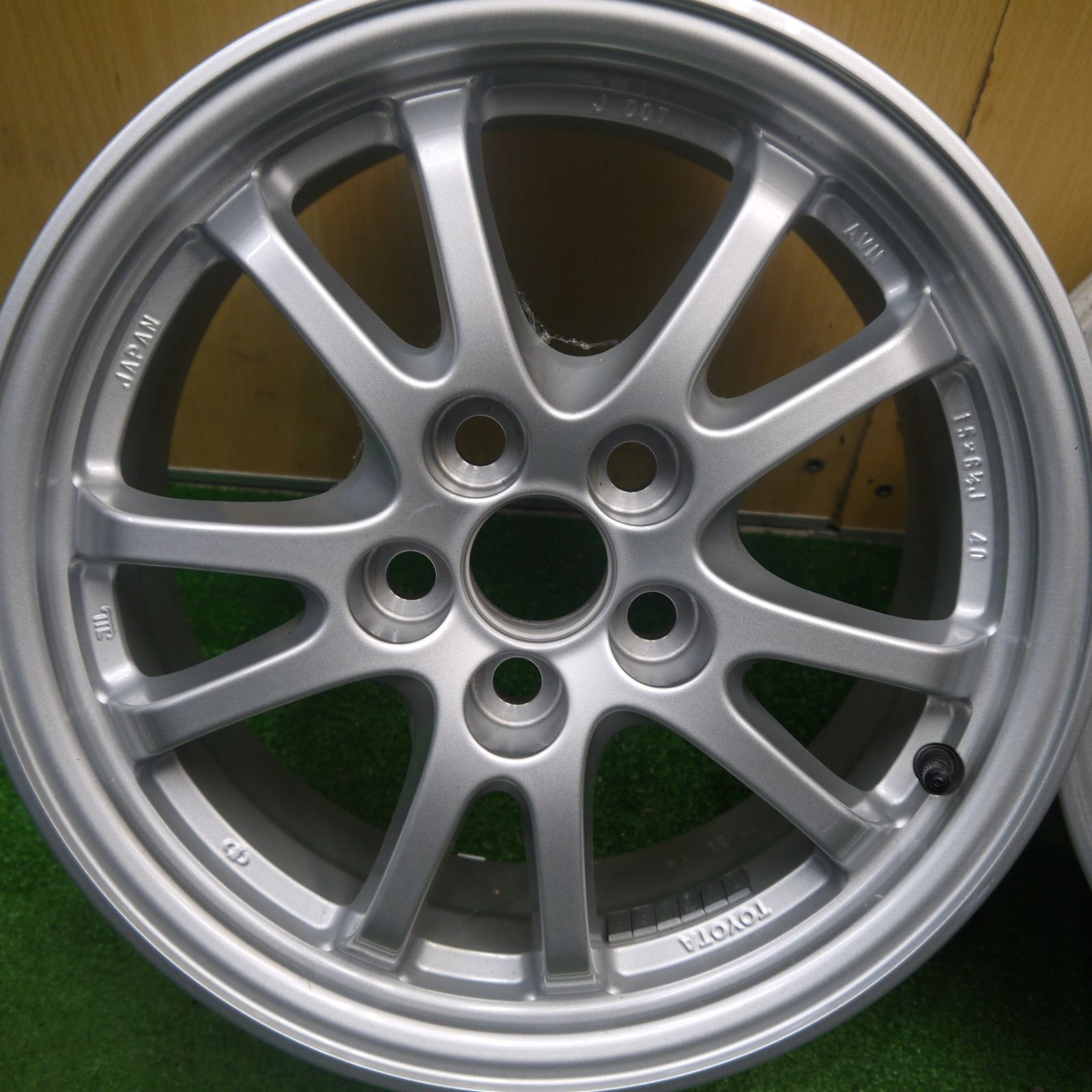 キレイ トヨタ 50系 プリウス ホイール 15インチ 15 6 5 J PCD 100 H ホ