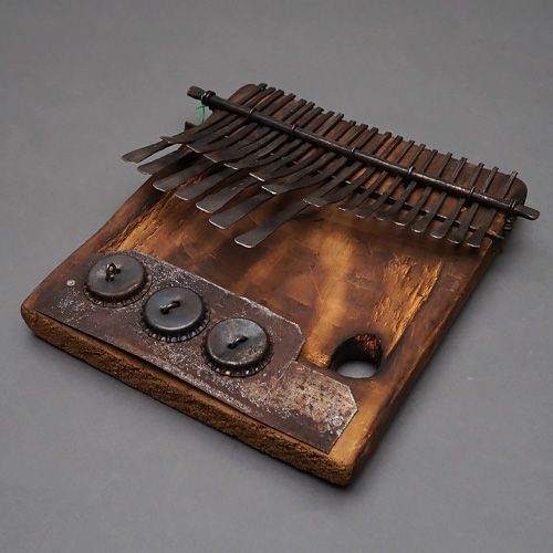 アフリカ ジンバブエ 民族楽器 ムビラ No 17 親指ピアノ オルゴール アフリカ雑貨 mbira