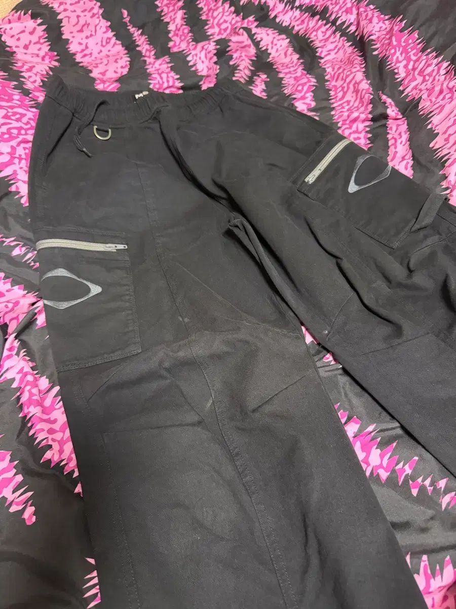 W ミスチーフ ドローストリング パンツ ブラック M