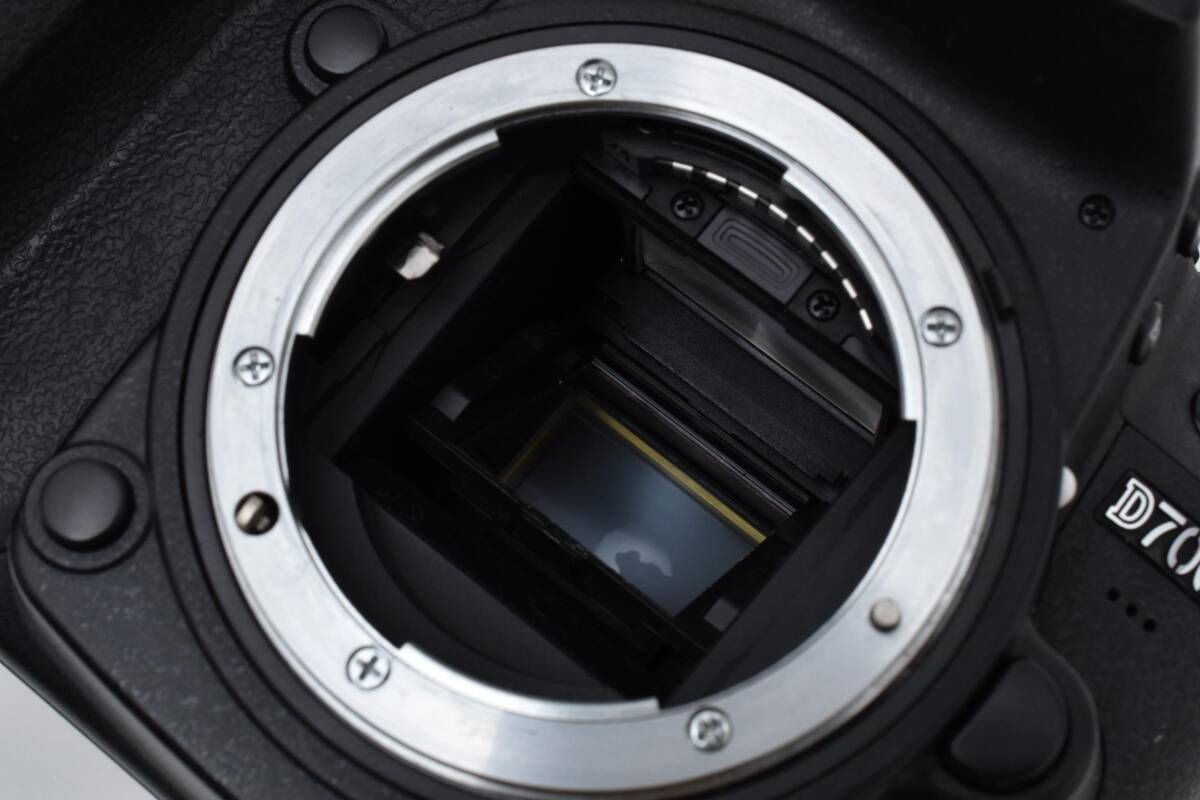 ★極上品★ニコンNIKON D7000 ボディ『ショット数17,538回』 ニコン（Nikon） 【中古】 【並品】 D7000 ボディ : カメラのキタムラ