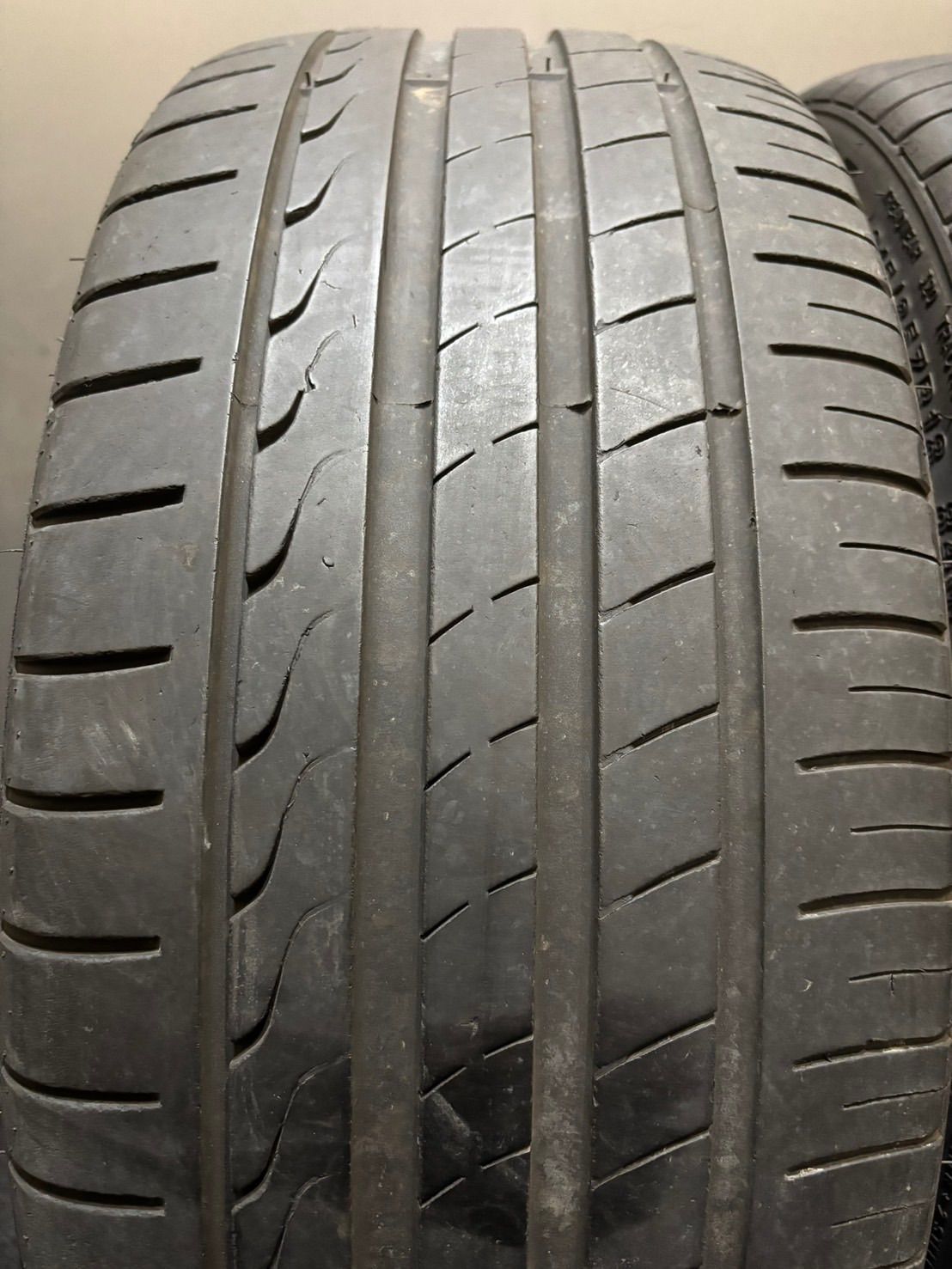 ☆215/35ZR18 MINERVA/RADIAL F205 21年製 AKUZA 18インチ 7.5J +45