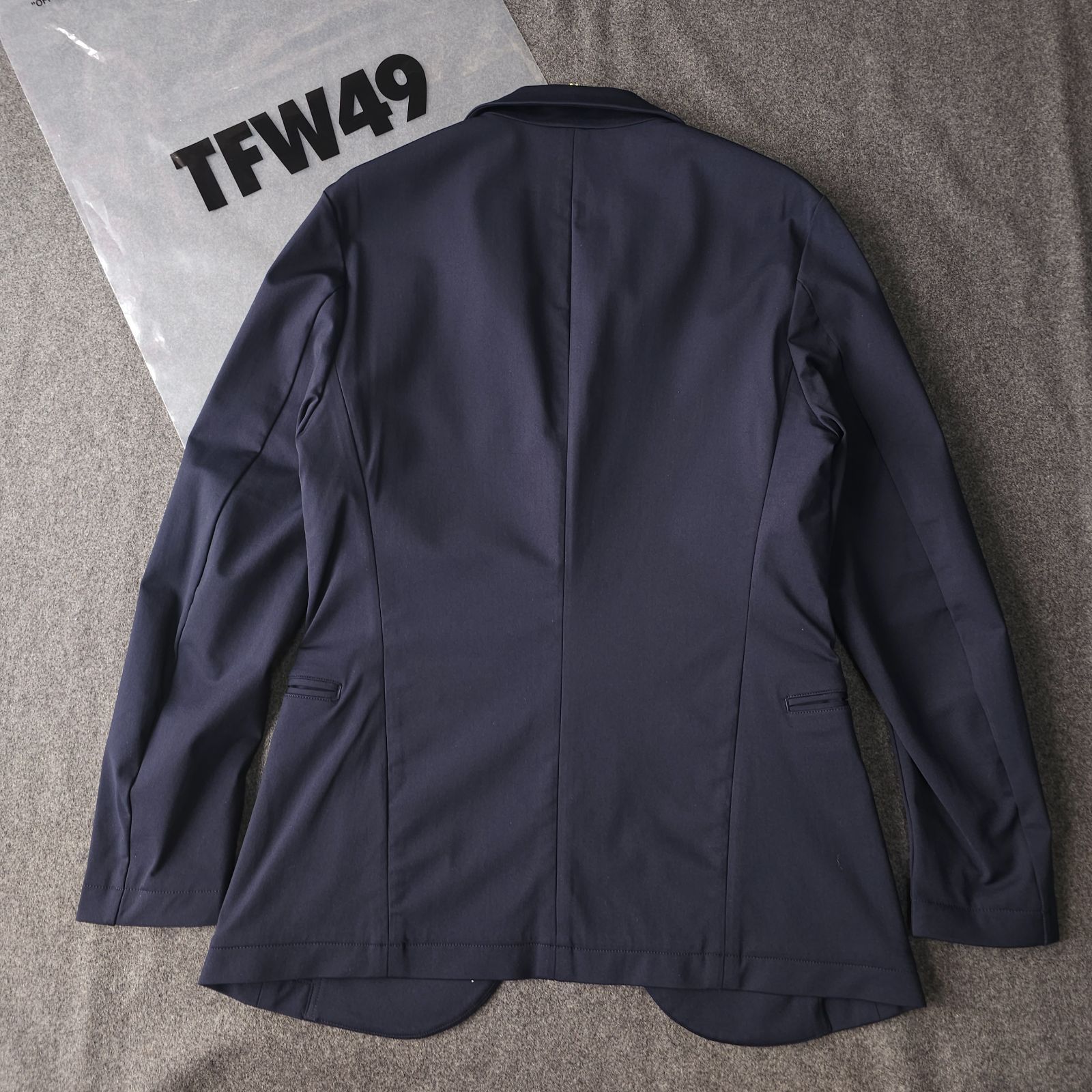 人気完売品 新品未使用 TFW49 STRETCH 2B JKT 4WAYストレッチ