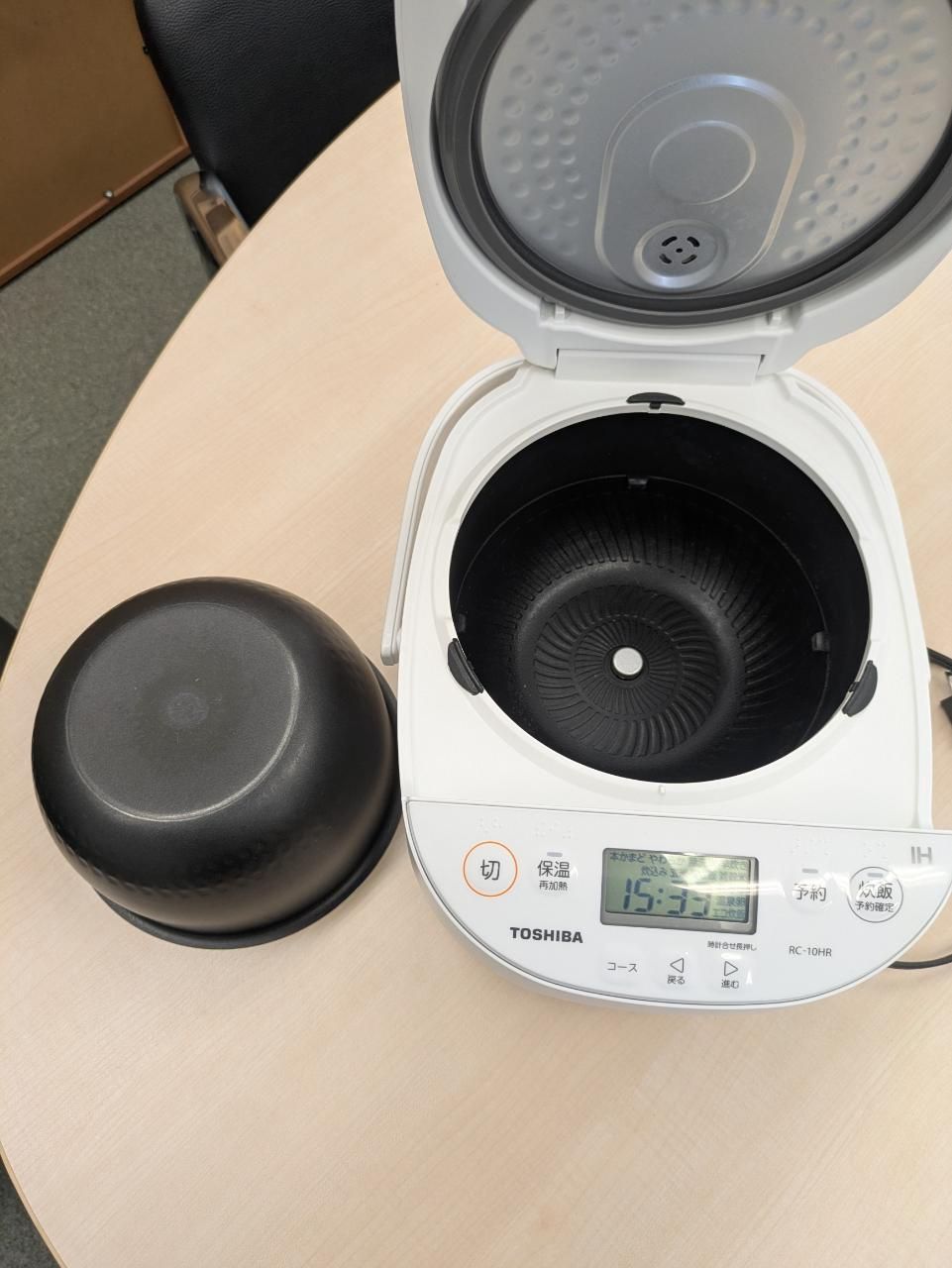 専用　ジャンク　エアコンの2番目取引 室内機 東芝IHジャー炊飯器 TOSHIBA 2023年式 5.0合 RC-10HR