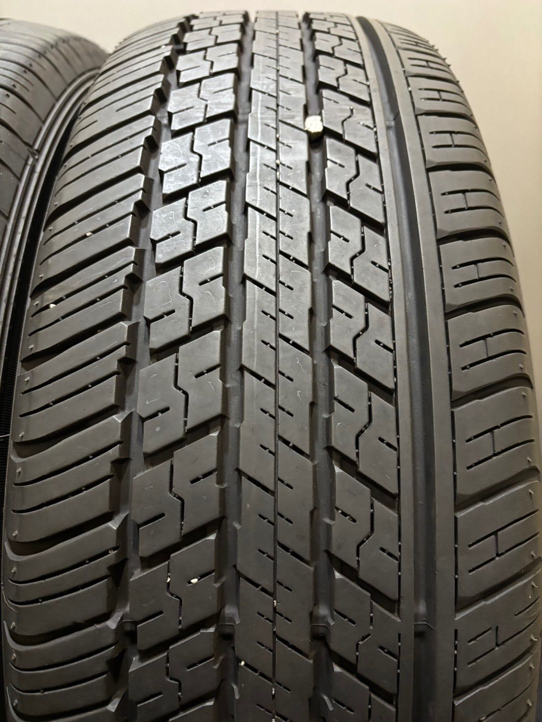 225 65 R 17 DUNLOP ST 30 18年製 夏タイヤ サマータイヤ 4本 ダンロップ ハリアー RAV 4 エクストレイル CX 5 南7 L 236