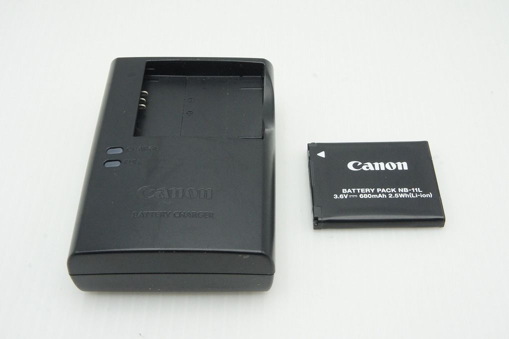 180 コンパクトデジタルカメラ