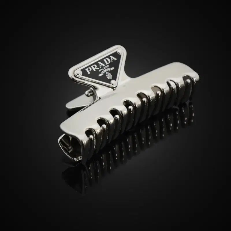 PRADA プラダ メタル ヘアクリップ