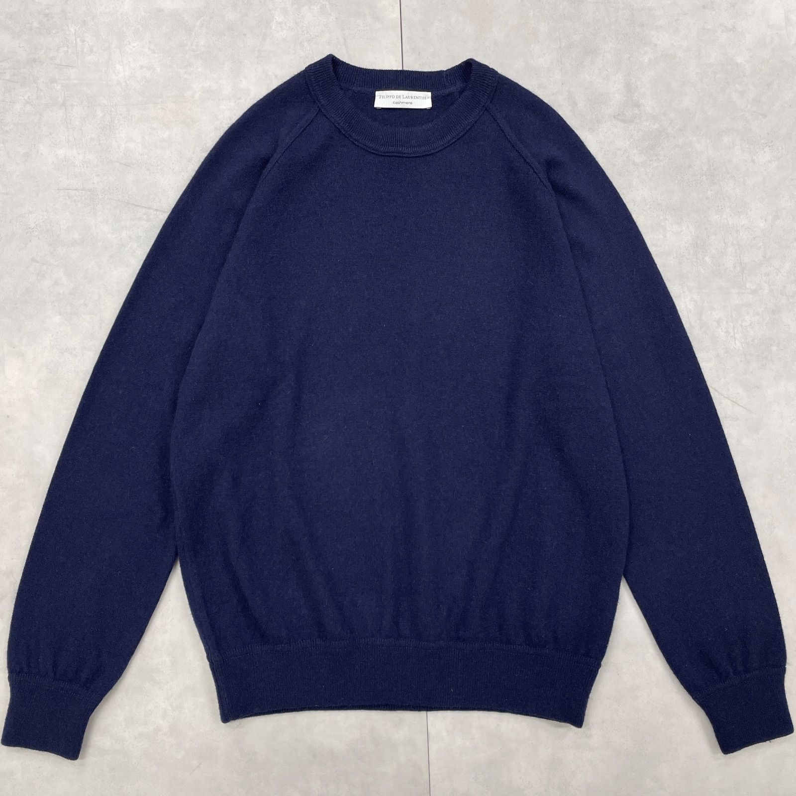 FILIPPO DE LAURENTIIS ネイビー セーター 50サイズ FILIPPO DE LAURENTIIS ネイビー セーター 50サイズ FILIPPO DE