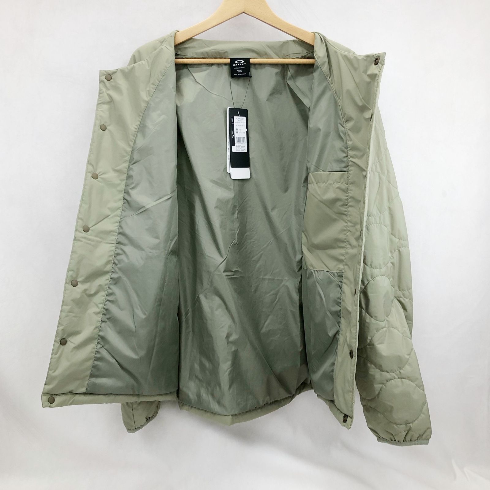 未使用に近い タグ付き 極美品 OAKLEY オークリー FOA408208 