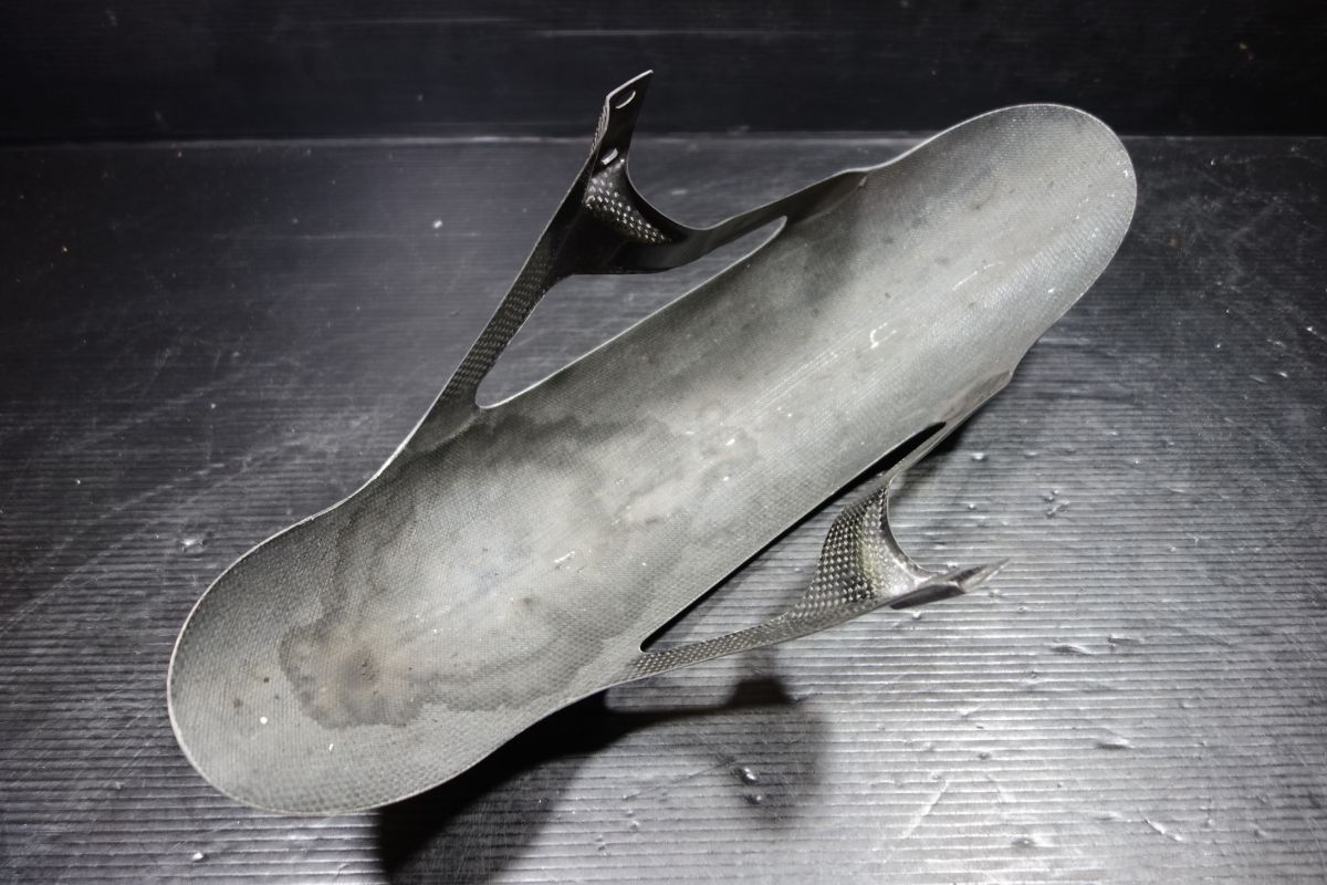 フロントフェンダー カーボン