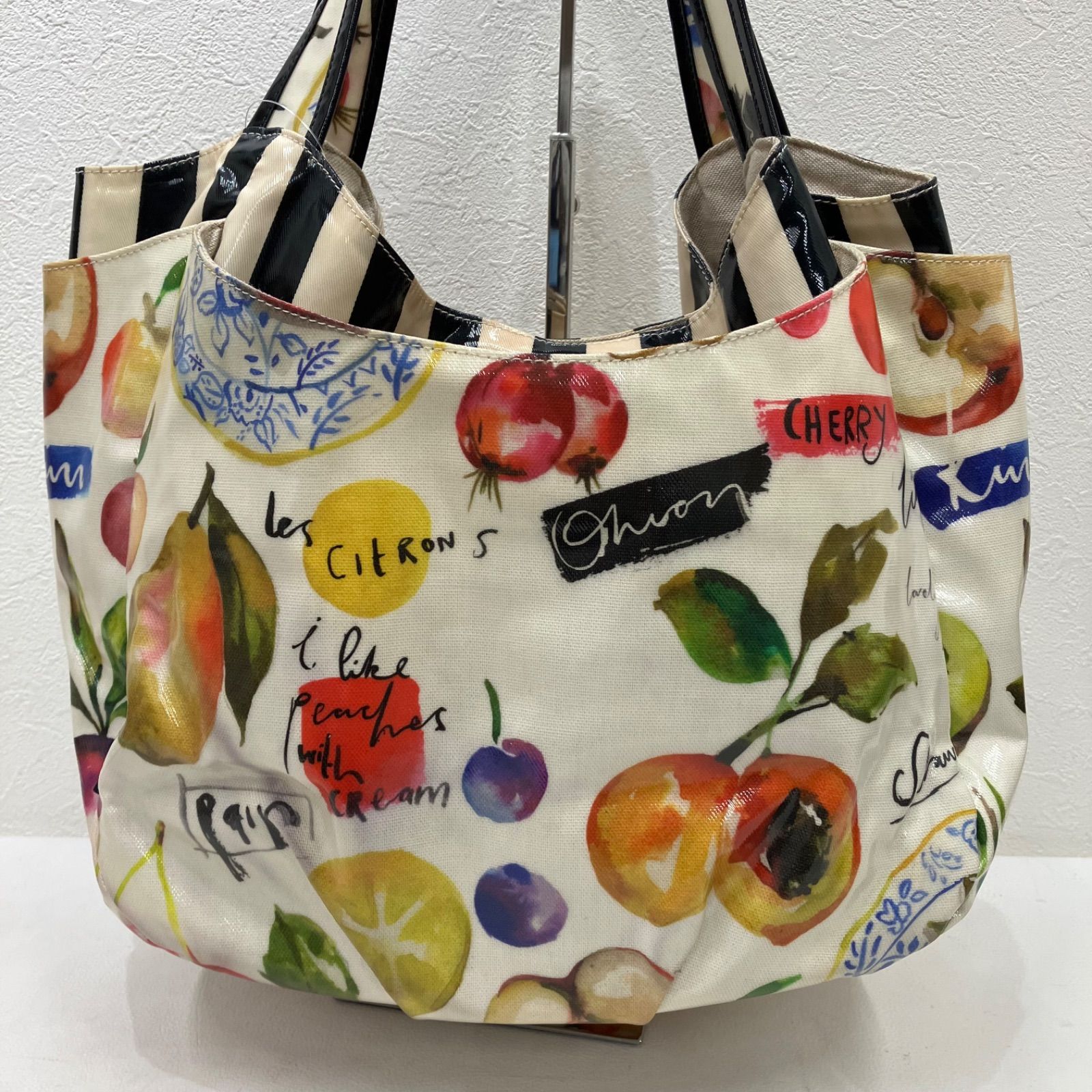 8055 Think Bee! シンクビー！ トートバッグ ハンドバッグ フルーツ 