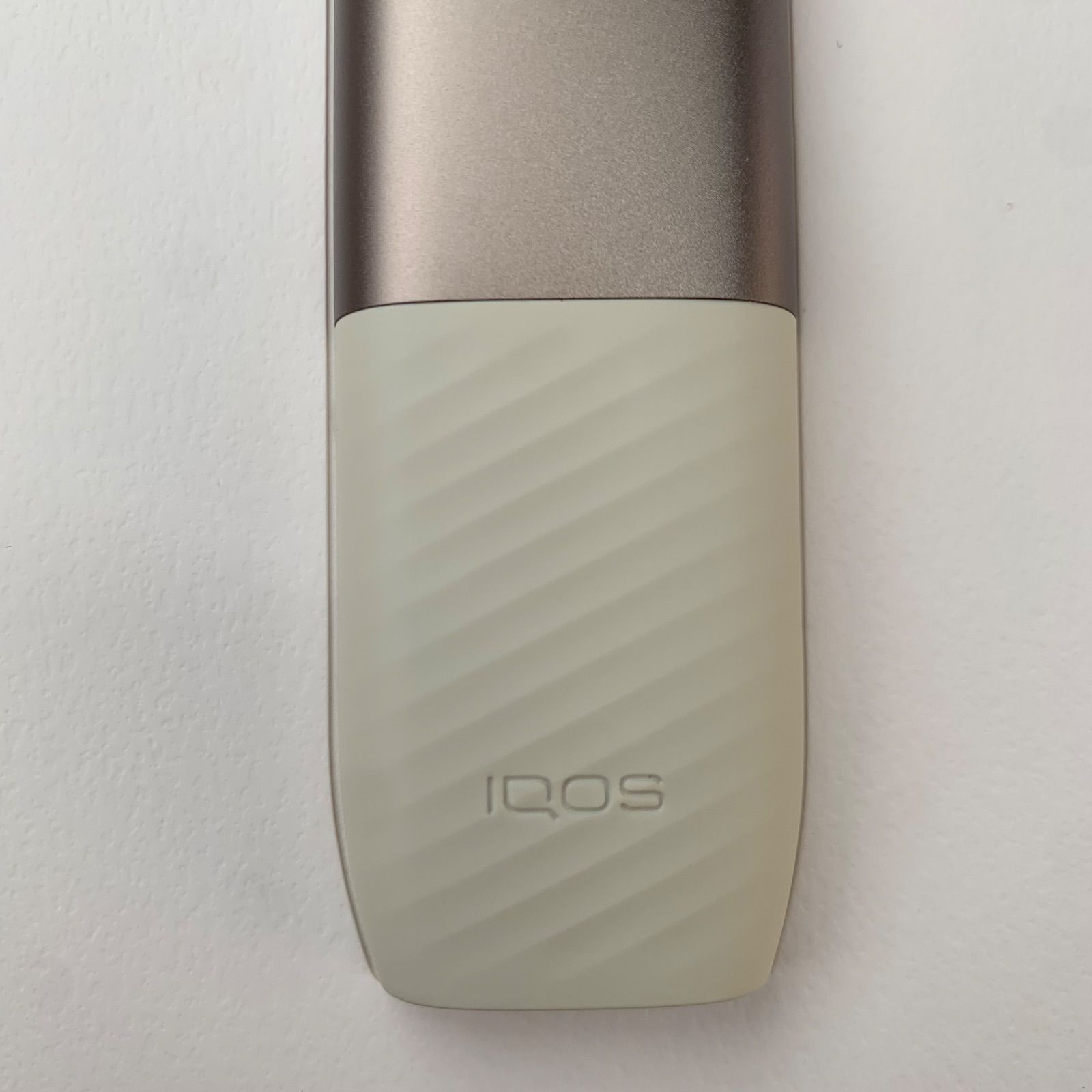 新品未使用】IQOS ILUMA i ONE MINERA 限定版 A815① - メルカリ