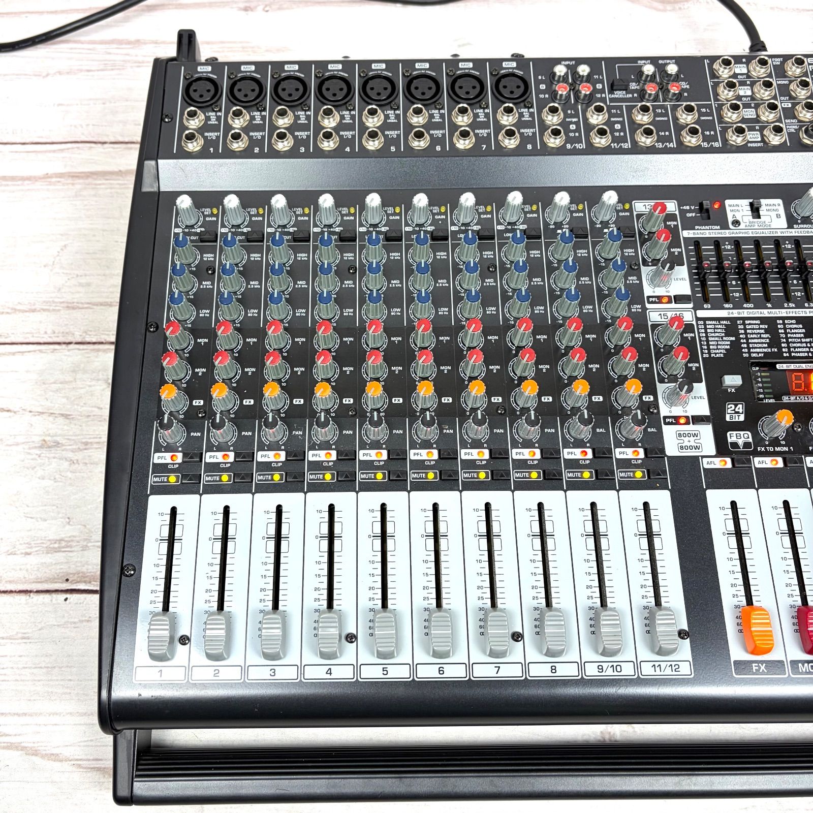 【美品】BEHRINGER PMP4000 パワードミキサー ベリンガー BEHRINGER PMP4000 EUROPOWER｜ミュージックランドKEY