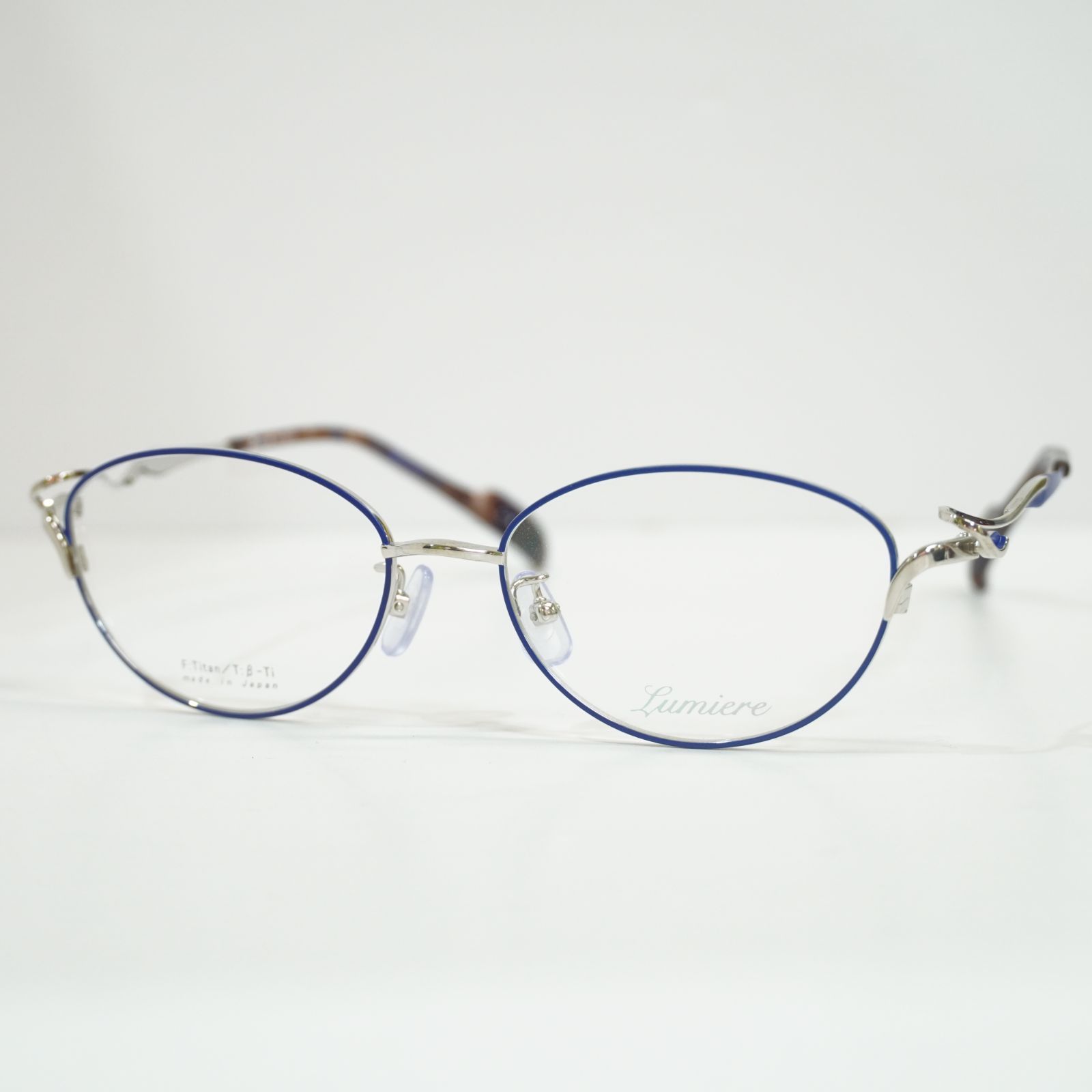 ♥ 鮮やかなブルーとシルバーのメガネフレーム 日本製 βチタンで軽い