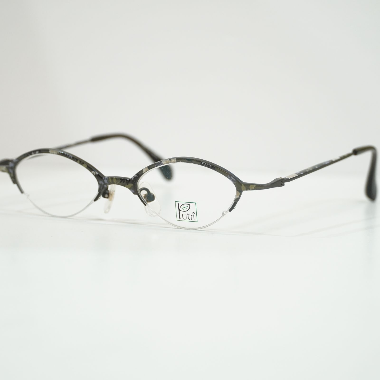 ♥ レディース メガネフレーム コンパクト Putri グレー柄