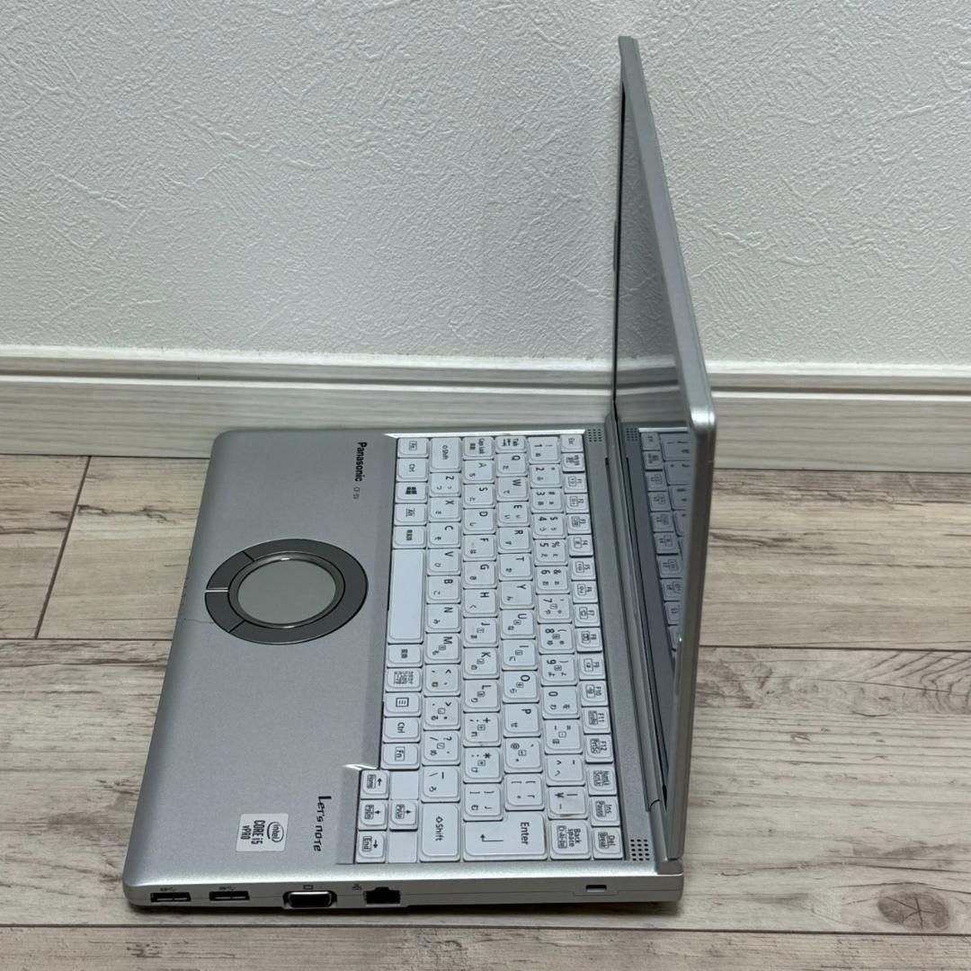 DVDマルチ バッテリー良好 レッツノート i5 メモリ8GB SSD256GB レッツノートCF-SV8/Core i5/メモリ8GB/SSD256