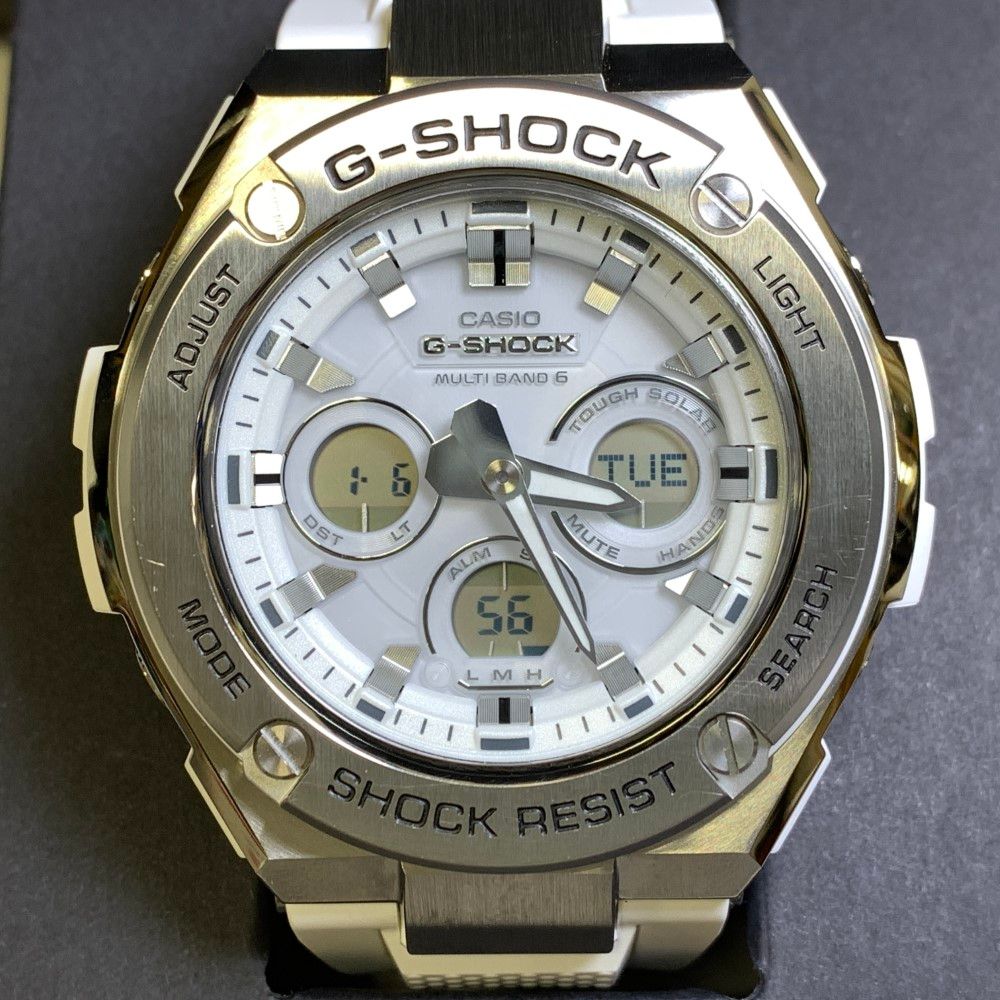 07 w 51193 CASIO G-SHOCK GST-W 310-7 AJF G-STEEL ソーラー充電 電波時計 メンズ腕時計 ホワイト文字盤 ステンレスベゼル 品 腕時計
