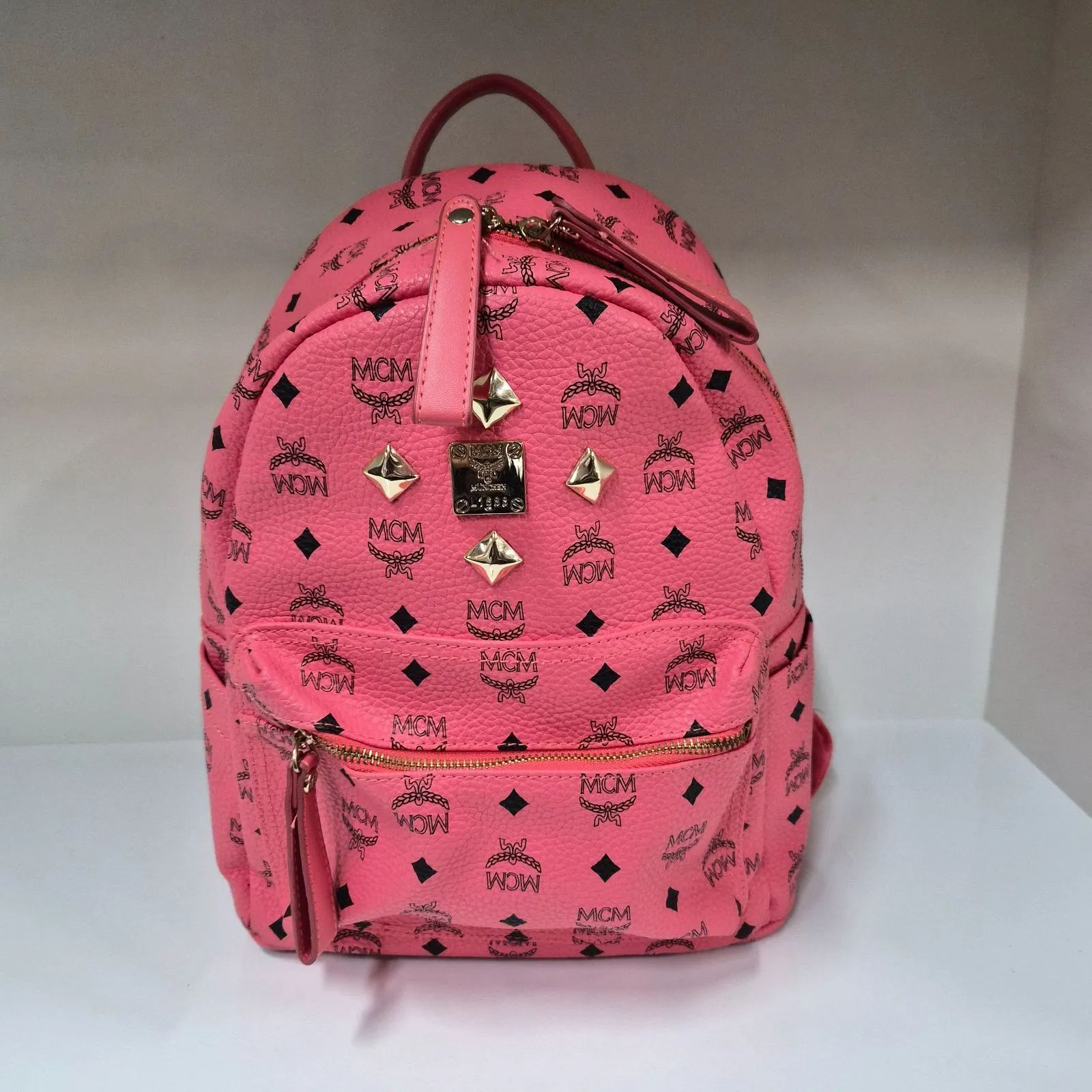 MCM スタッズ リュック ピンク 【公式通販】