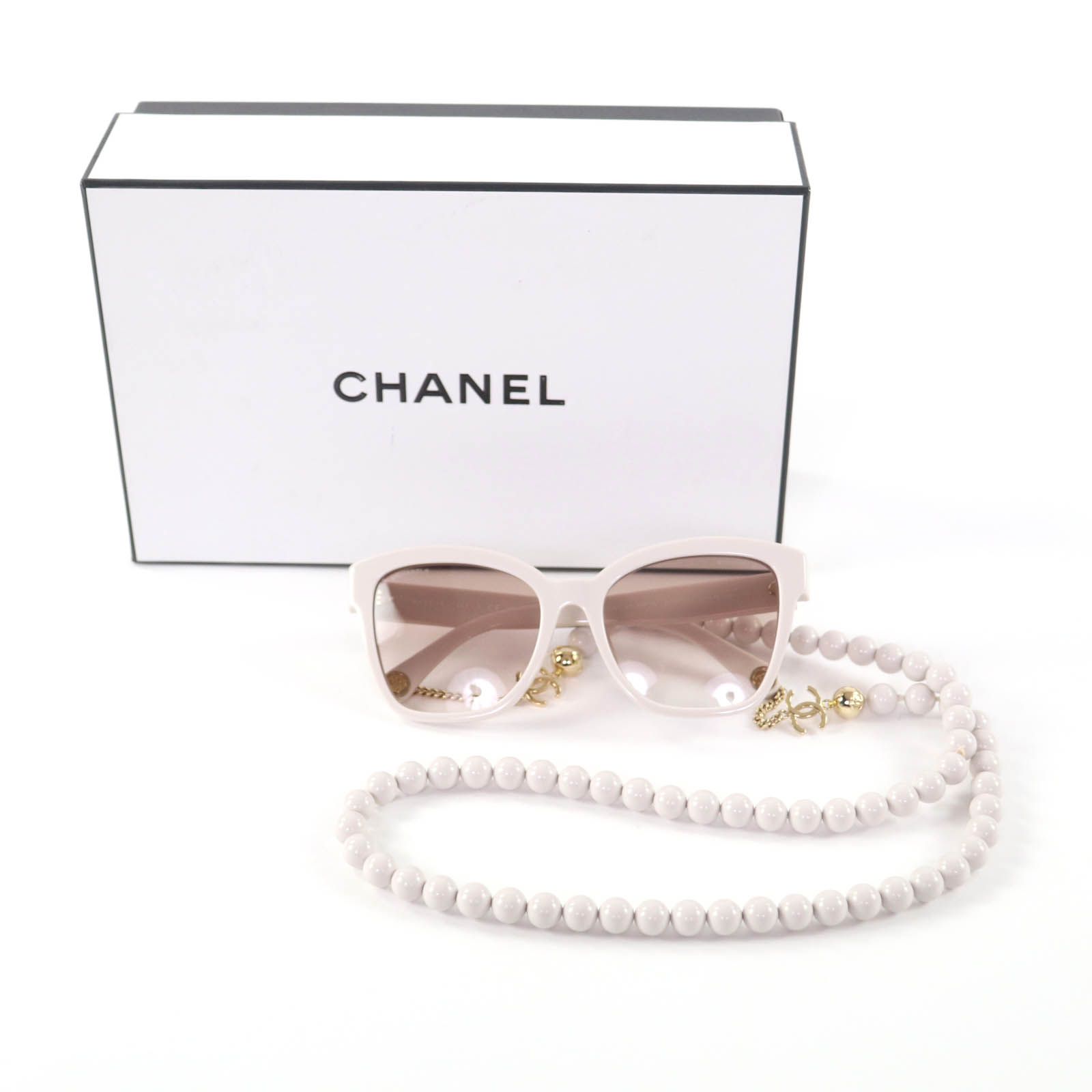 【希少·美品】CHANEL ココマーク シルバー&ホワイトチェーン サングラス 美品☆CHANEL シャネル 5487-A ココマーク ボールチェーン付