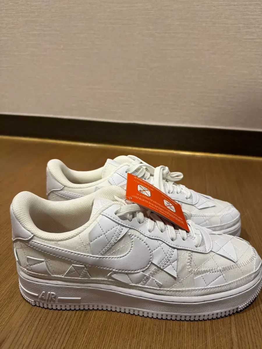 ナイキ x ビリー アイリッシュ エアフォース 1 ロー SP トリプル 白 275