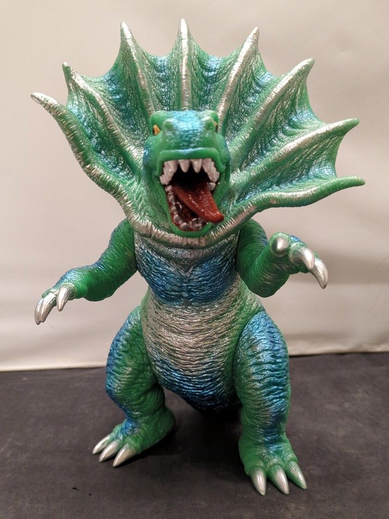 アートストーム フューチャーモデルズ 楳図かずお版ウルトラマン ジラース レトロVer