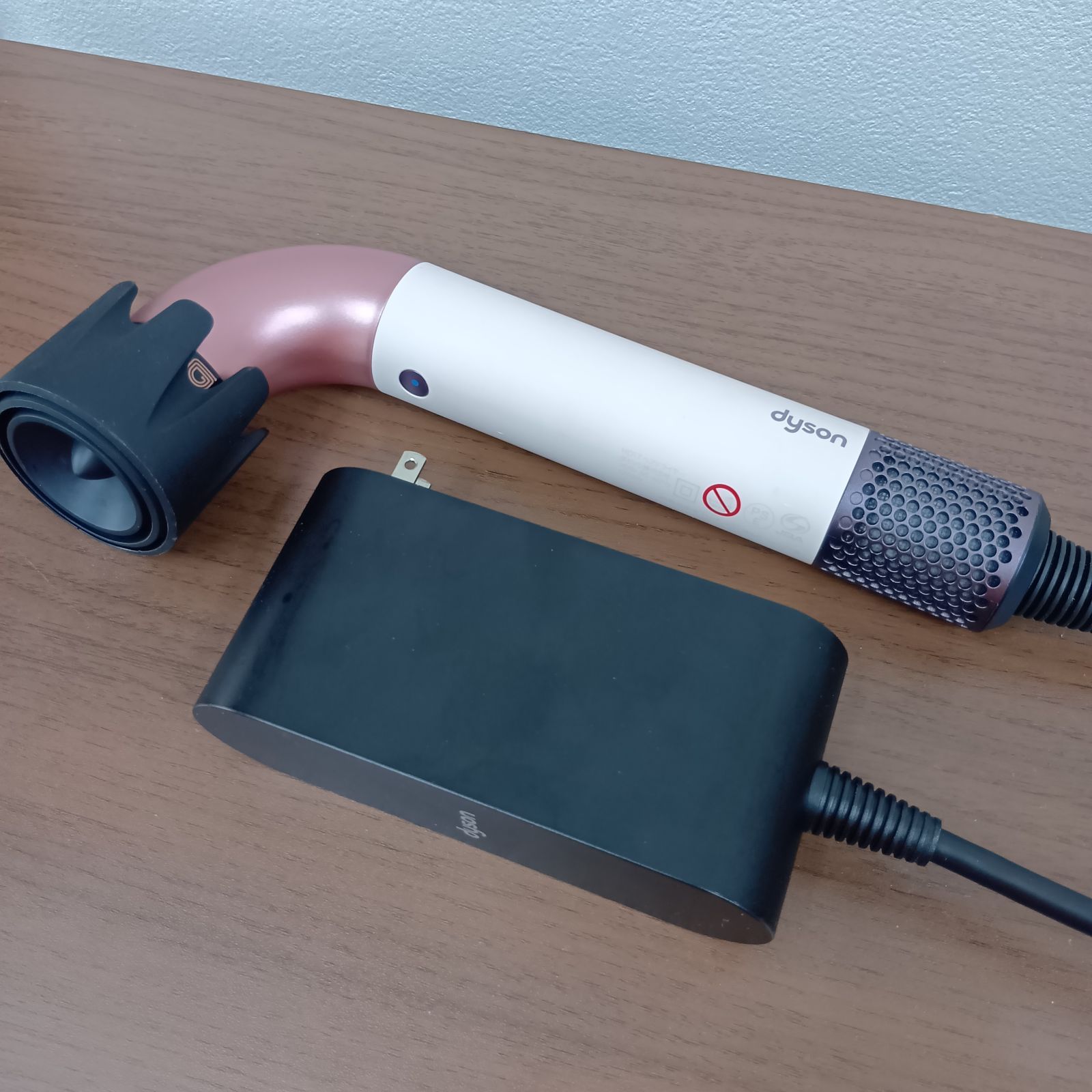 ダイソン dyson ヘアドライヤー セラミックピンク HD 17 VLP