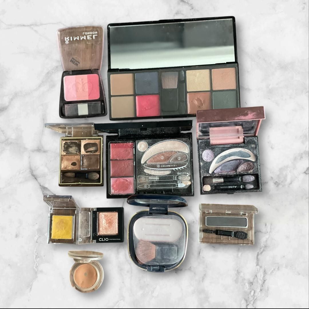 大量コスメまとめ売り　未使用〜残量9割　アイシャドウ　破格 デパコス有 コスメ大量まとめ売り 30点以上 アイシャドウ リップ等