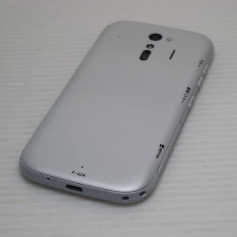 F 42 A らくらくスマートフォン ホワイト スマホ 白ロム 富士通 04000