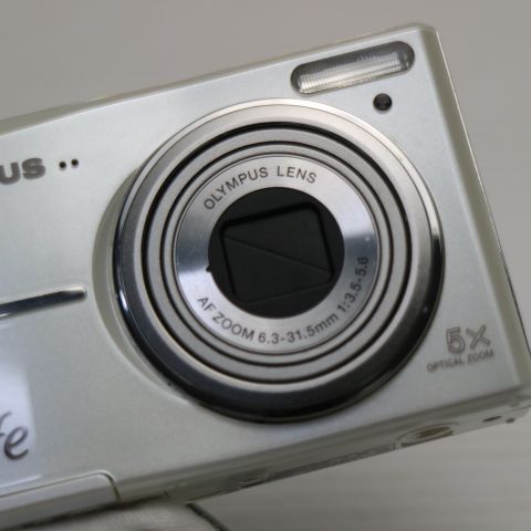 超美品 FE-46 ホワイト 即日発送 OLYMPUS デジカメ デジタルカメラ