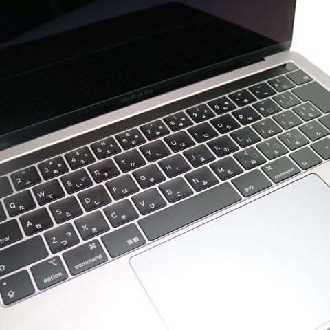 MacBook Pro 2018 13インチ 第8世代 Core i 5 8 GB SSD 256 ノートパソコン Apple 04000