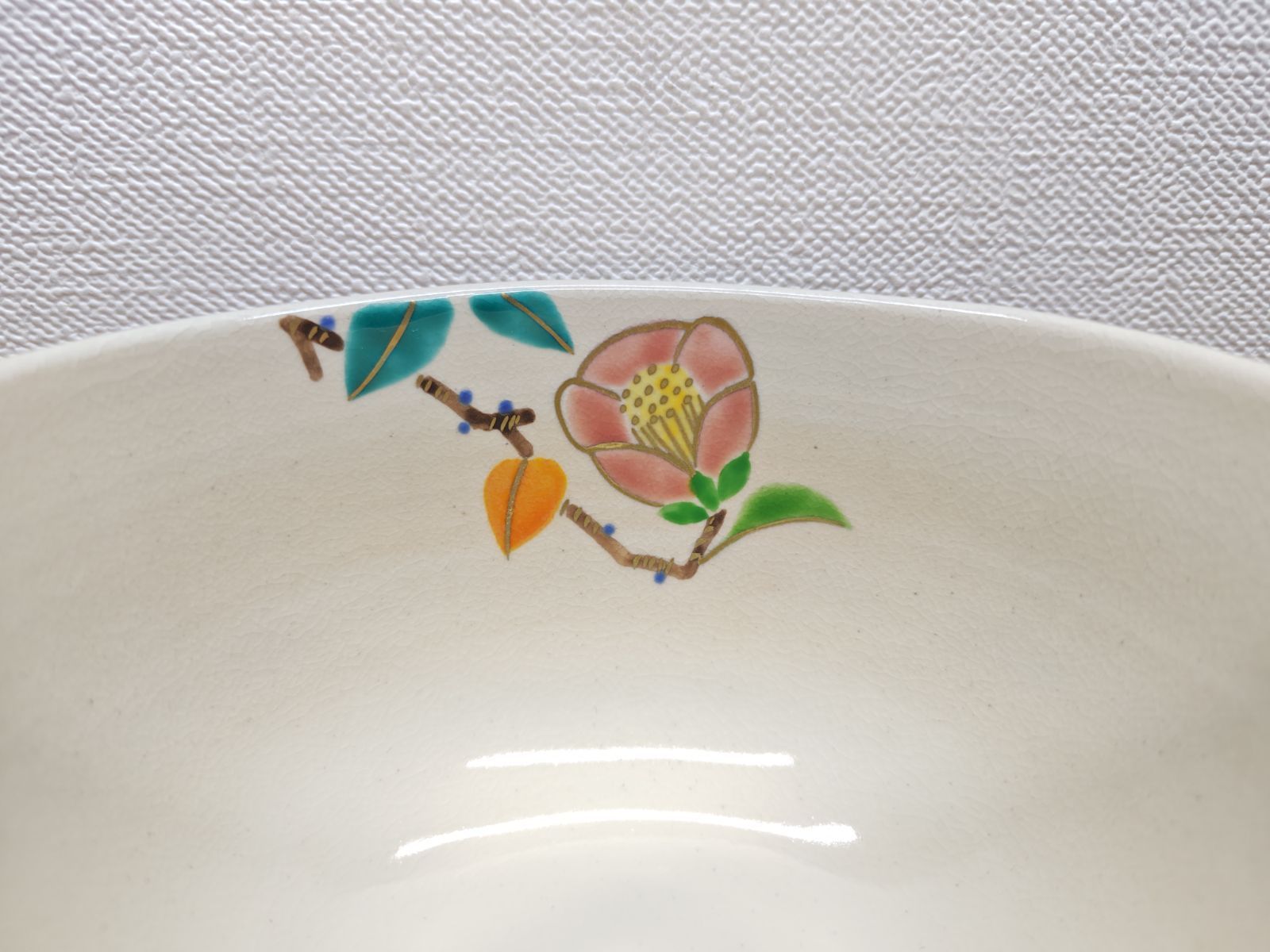 送料込【逢絢亭・新品】茶道具 茶碗 京焼 雛に花菱の図 伊坂清香 共箱入り 送料込【逢絢亭・新品】茶道具 茶碗 京焼 雛に花菱の図 伊坂