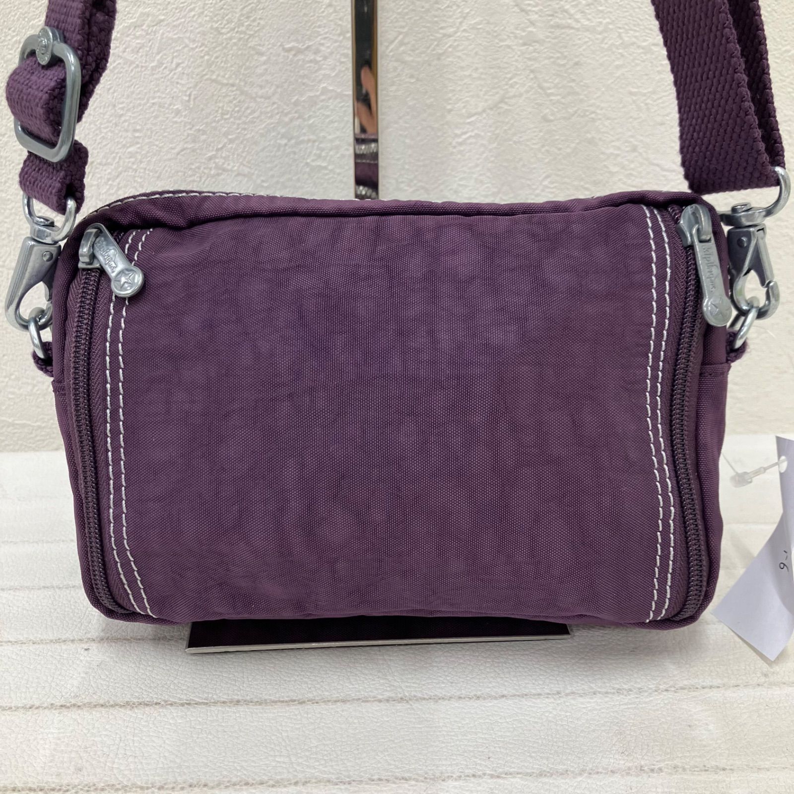新品タグ付き】キプリング パープル柄ナイロンショルダー kipling 