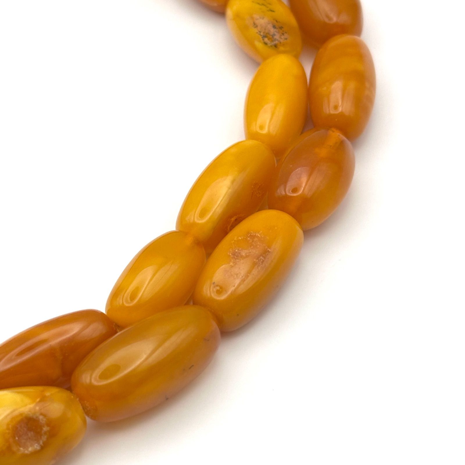 ロイヤルアンバー 蜜蝋琥珀 ネックレス - メルカリ