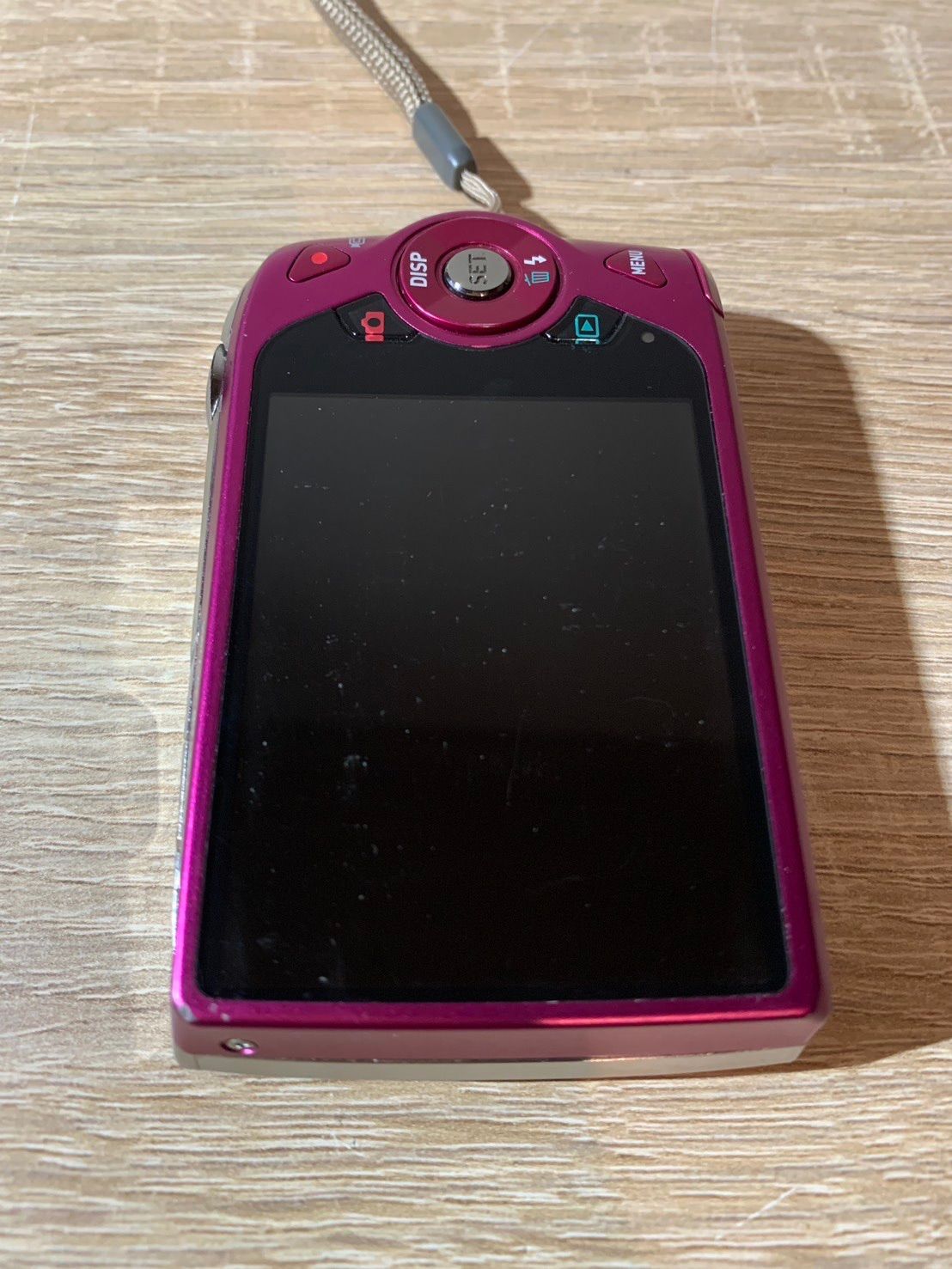 7581 Casio カシオ EXILIM EX-Z2000 ワインレッド ジャンク品 デジカメ