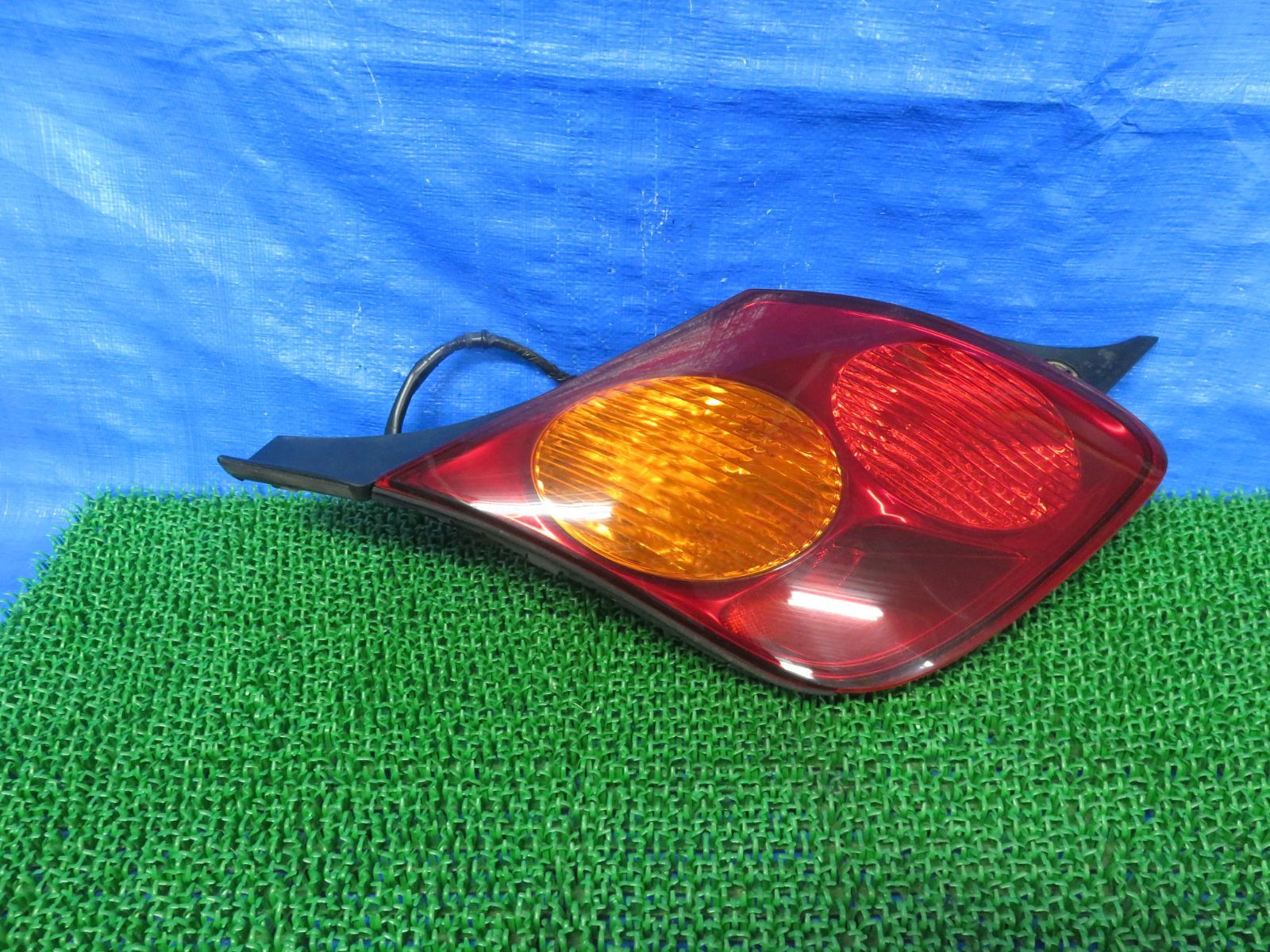 トヨタ　ソアラ[UZZ40] LEDテールランプ＆レンズ　左右 トヨタ ソアラ[UZZ40] LEDテールランプ＆レンズ 左右