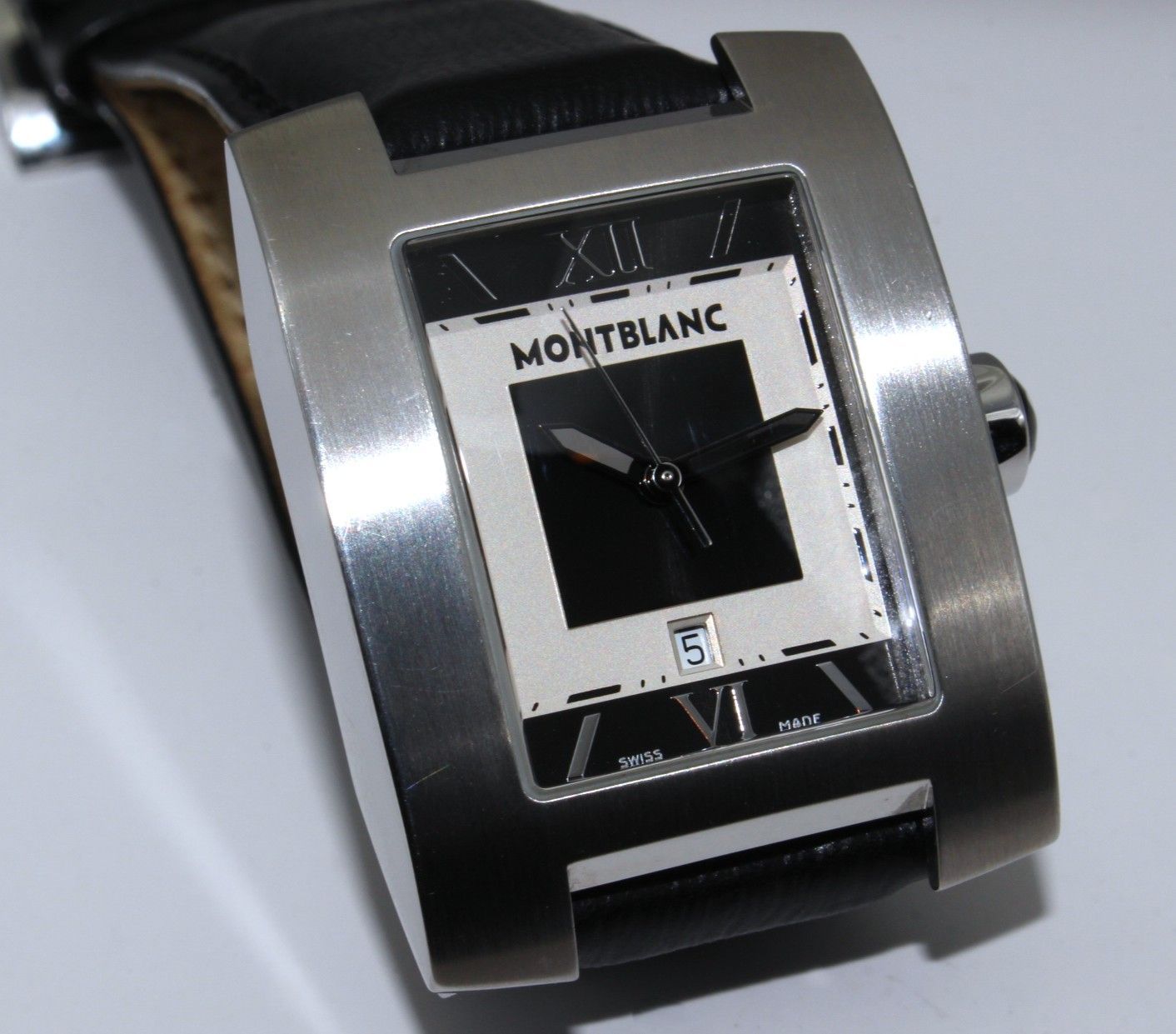 VRW 1508 時計 モンブラン 7048 プロファイル BK文字盤 メンズ クォーツ 腕時計 稼働品