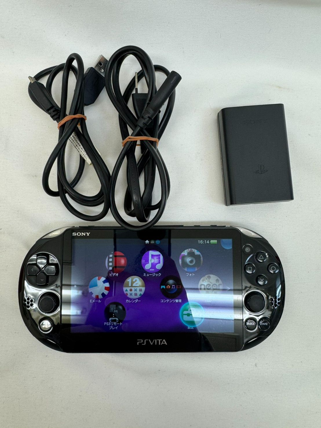 K 通電 済 PSvita 本体 PCH 2000 ブラック 充電器付き