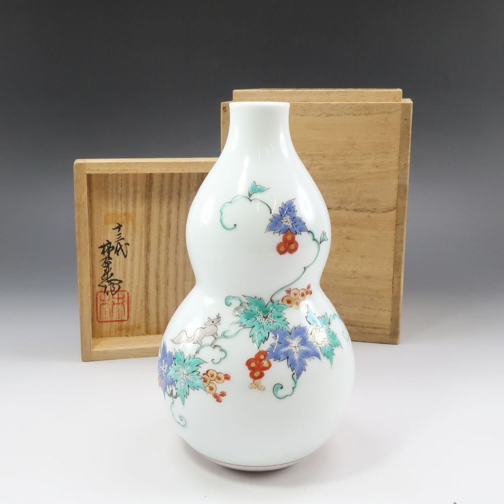 ARITA】有田焼 人間国宝 十四代 酒井田柿右衛門 作 錦 葡萄リス文一輪